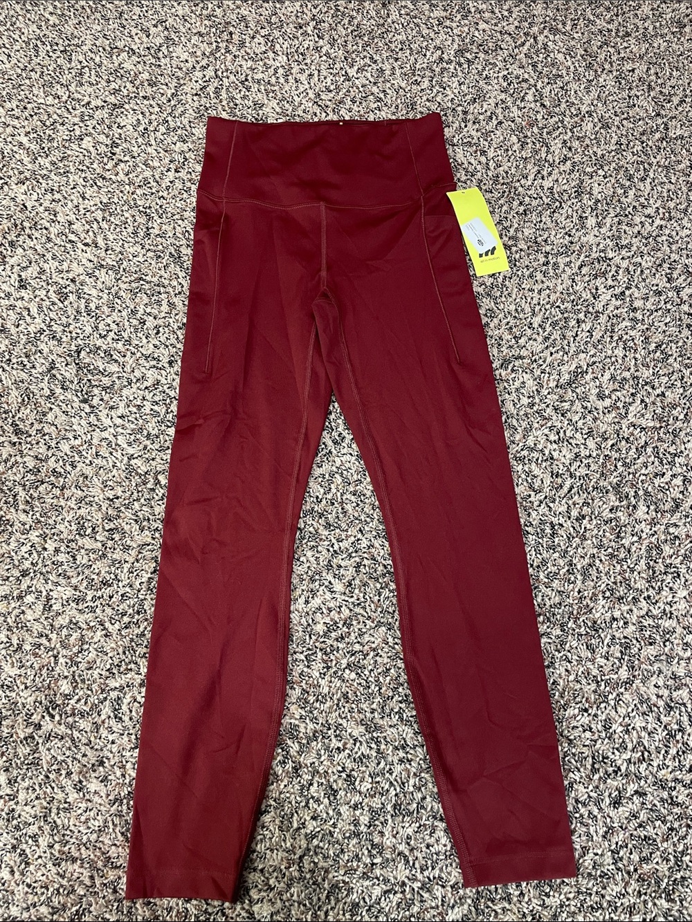 All In Motion Dynamic Flex High Rise 7/8 Pocketed Leggings Maroon S NWT